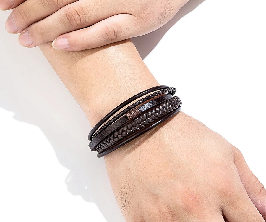 Bracelete Luxury Fashion em couro